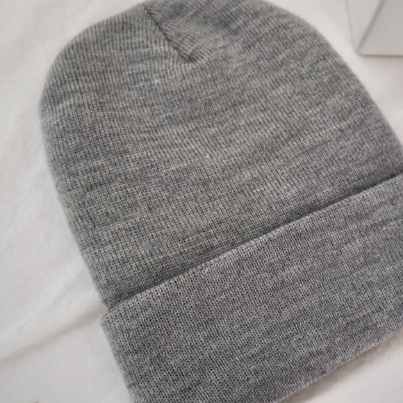 AMERICAN APPAREL Gender-Neutral Grey Toque - Picture 5 of 5